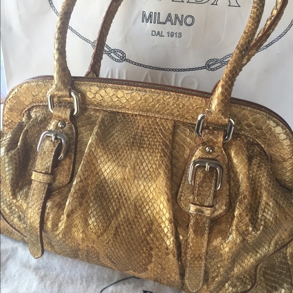 ❤️SOLD❤️🌟Very Rare PRADA🌟 Gold Python Handbag - Picture 2 of 4
