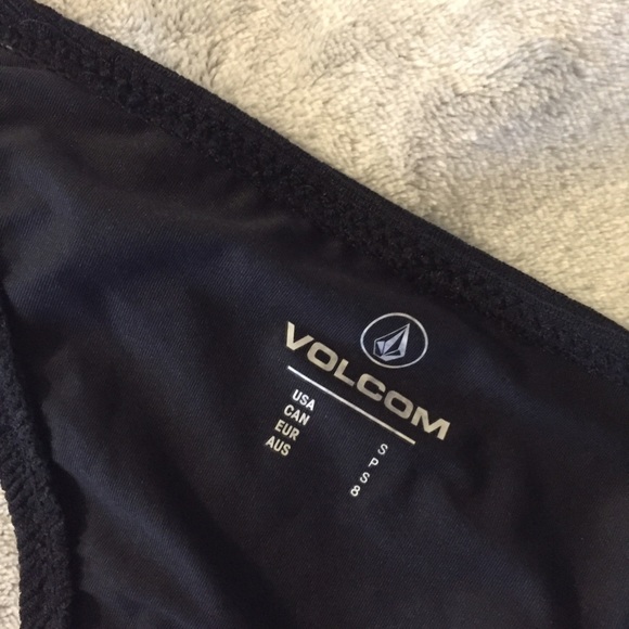 💖SOLD💖Volcom Be Mayan Tiny String Bikini Bottoms - Picture 2 of 3