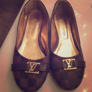 Louis Vuitton flats