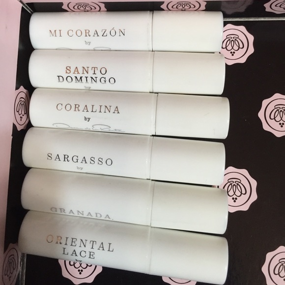 Sample pack of Oscar Da le Renta  Parfume