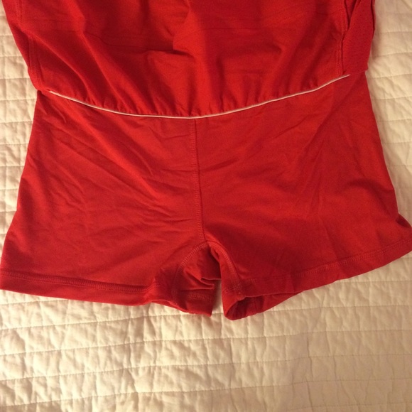 Adidas red skirt - Picture 2 of 3