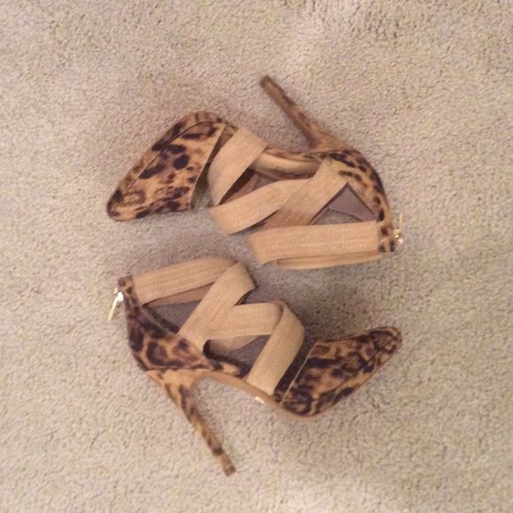 High heeled shoe