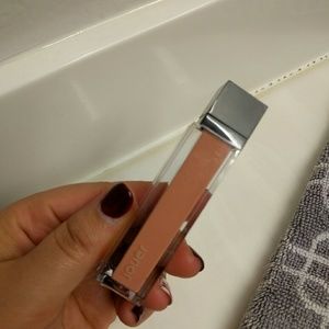 Jouer new lip gloss