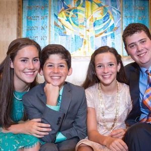 Meet your Posher, Fallon