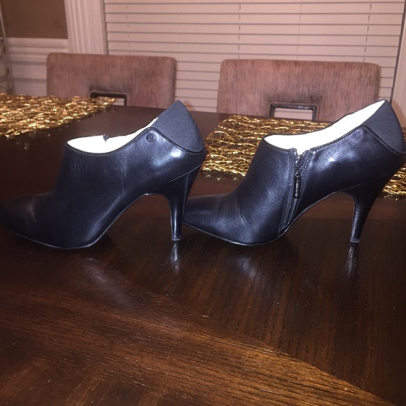 Additional Pics Calvin Klein Size 9 Booties