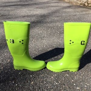 Gap Rain Boots Size 8