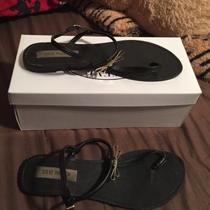 Steve Madden sandals with gold bow detail