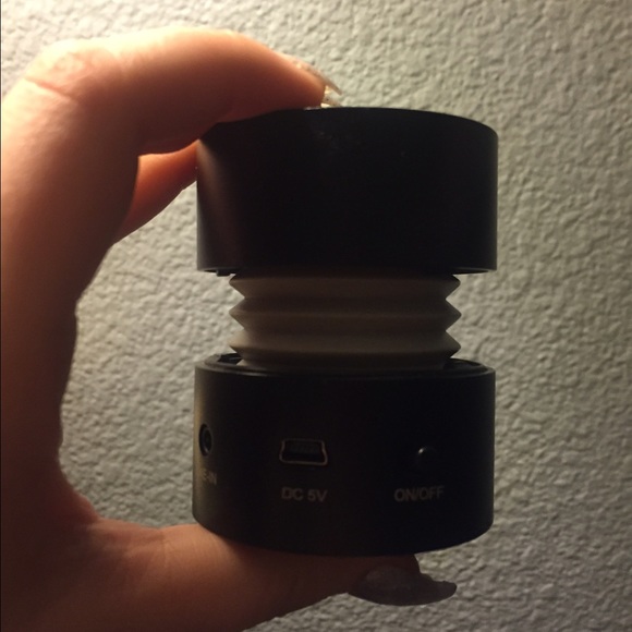 iSound - Picture 2 of 2