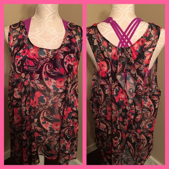 Paisley Ruffle Back Tank - Picture 3 of 3