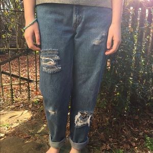 Dark Levi's ripped jeans