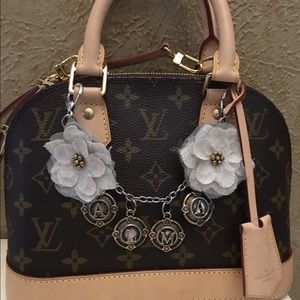 Alma purse charm