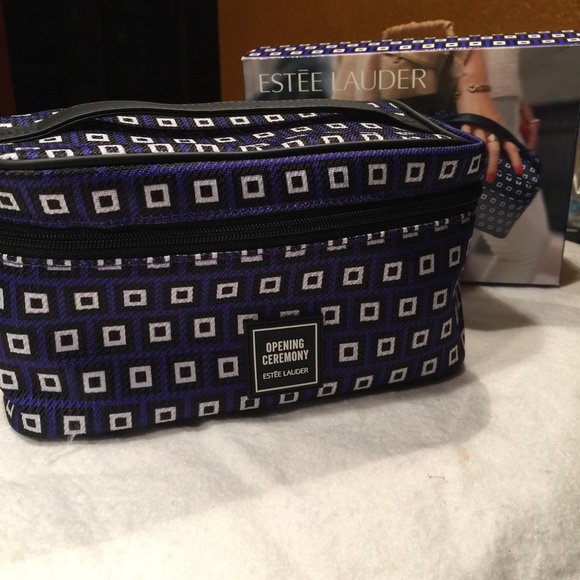 Estée Lauder Designer Edition Bag - Picture 2 of 2