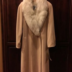 Wool/ fox fur collar coat