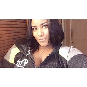 Meet your Posher, Karina