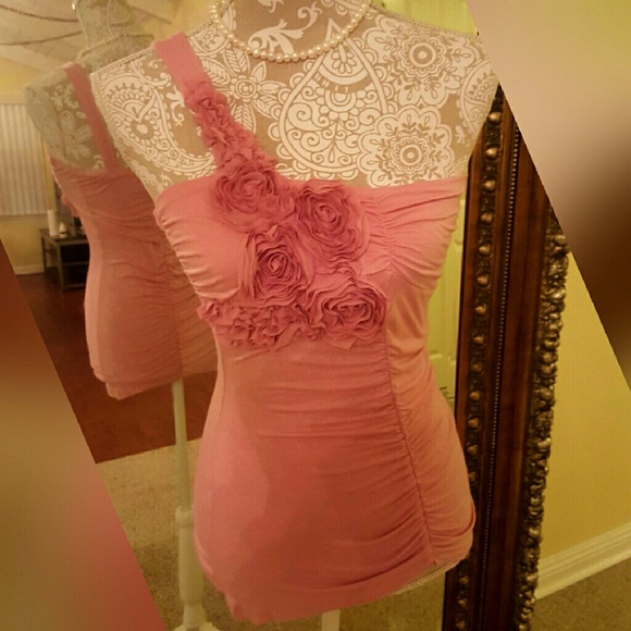 Gourgouse pink top as new never worn - Picture 1 of 4