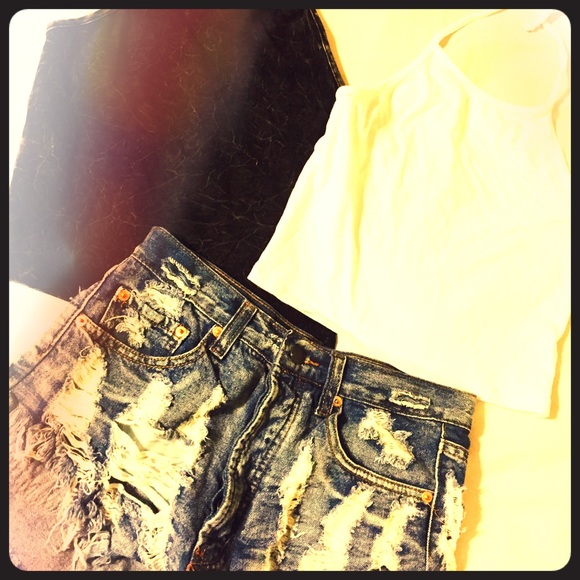 Crop top halters.