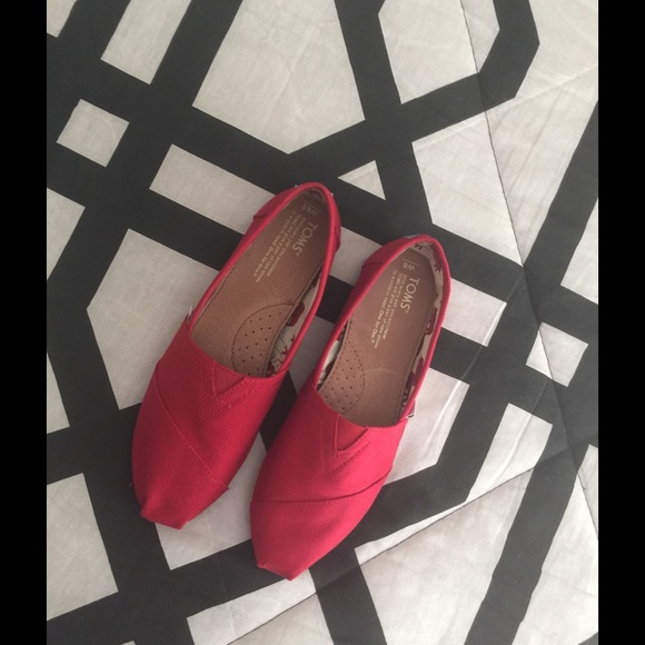Toms