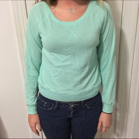❌ SOLD - Mint Green Sweater - Picture 1 of 3