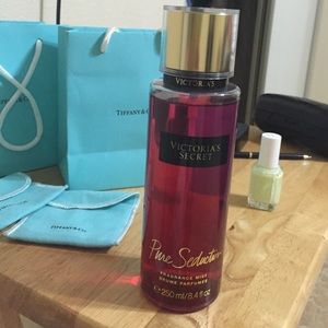 Brand new VS fragrance mist