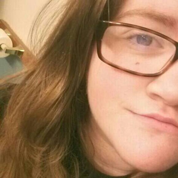 Meet your Posher, Brittany - Picture 1 of 1