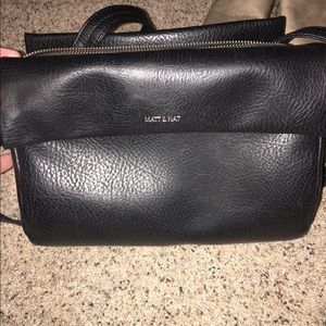 Matt & Nat cross body purse