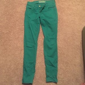 Old Navy green rockstar jeans size 6