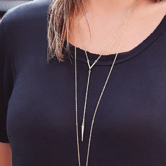 • SALE • Last 1 • Trendy Unique Necklace • - Picture 3 of 3