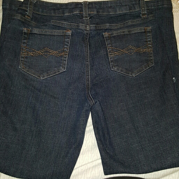 Dark wash jeans - Picture 3 of 4