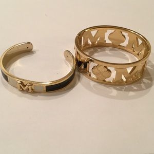 Lot 2 C Wonder Initial M Bracelets