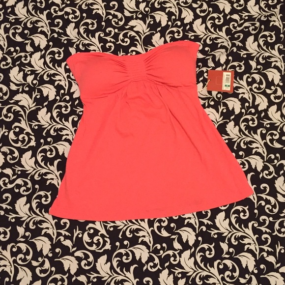 Flirty NWT strapless top - Picture 1 of 3