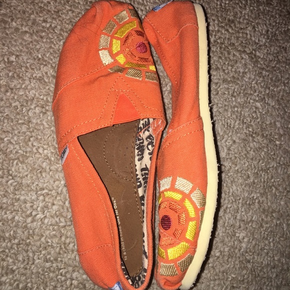 TOMS