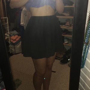 Brandy Melville Luna skirt
