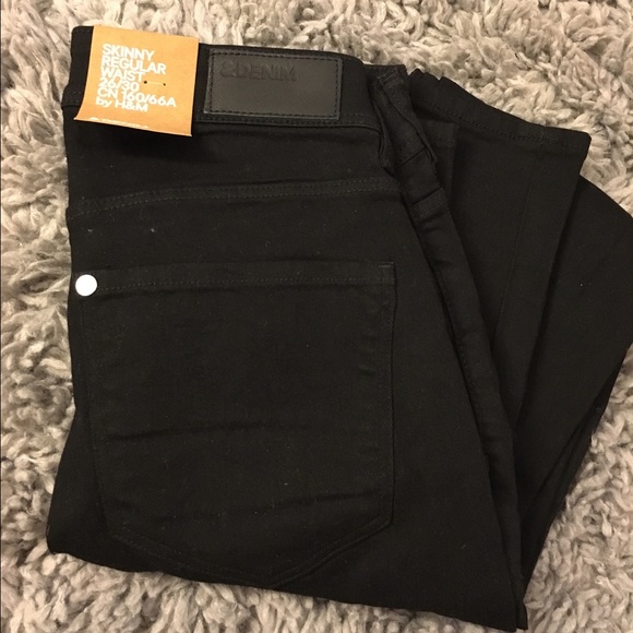 Black skinny jeans
