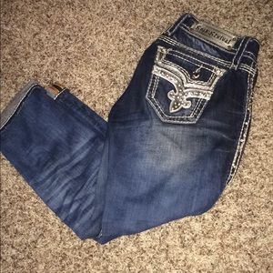 Rock revival Kia capris!