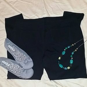 NWOT Stretchy Skinny Pull On Pants