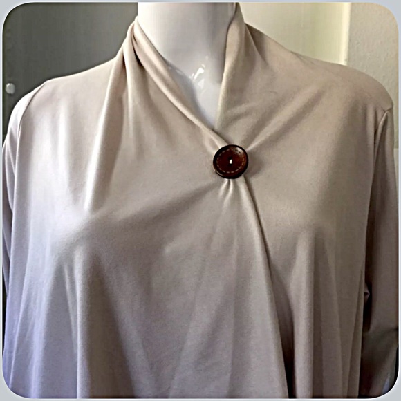 SZ M only! Cream Suede One-Button Waterfall Cardigan! NEW! - Picture 2 of 4