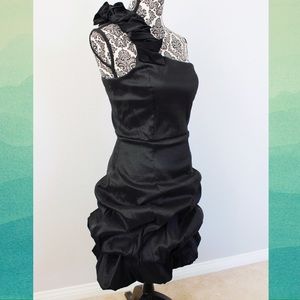 NWOT Gorgeous Black Dress