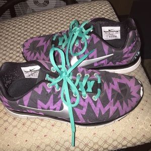 Nike Free Runs size 6.5