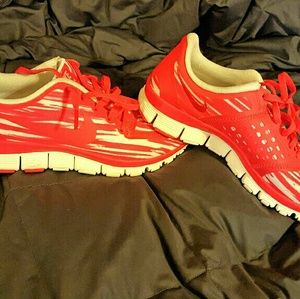 Womens Nike free 5.0 running shoes