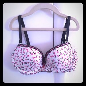 Victoria's Secret Sexy Little Push Up Bra - NWT