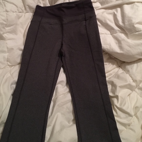Lululemon size 6 slightly flaired leggings