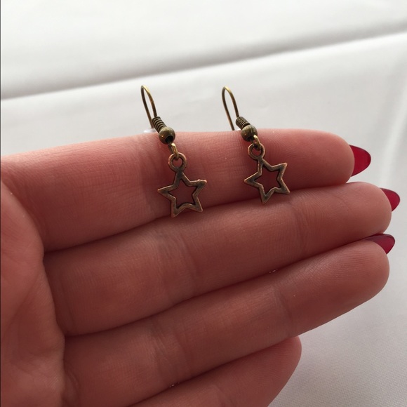 Copper Tone Lone Star Earrings - Picture 3 of 3