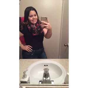 Meet your Posher, Valerie