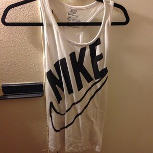 Nike tank