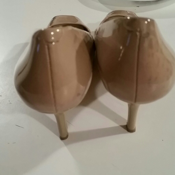 Shoes - Picture 2 of 4