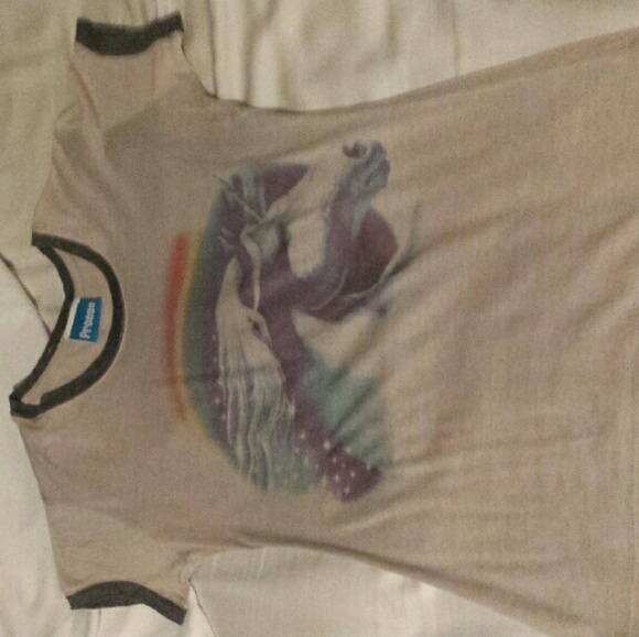 Vintage Style Unicorn T Shirt XS