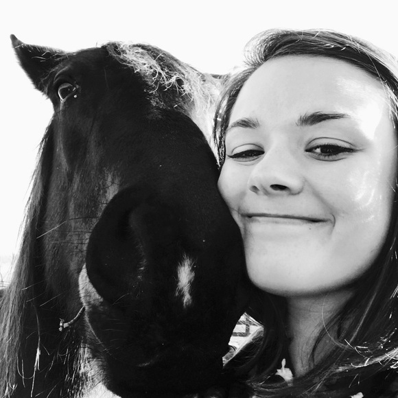 Meet your Posher, Madison