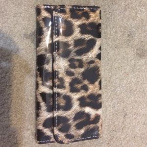 Perfect leopard print clutch wallet