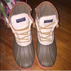 Sperry duck boots