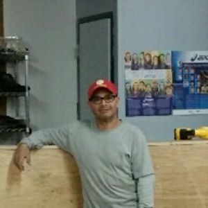 Meet your Posher, Manuel